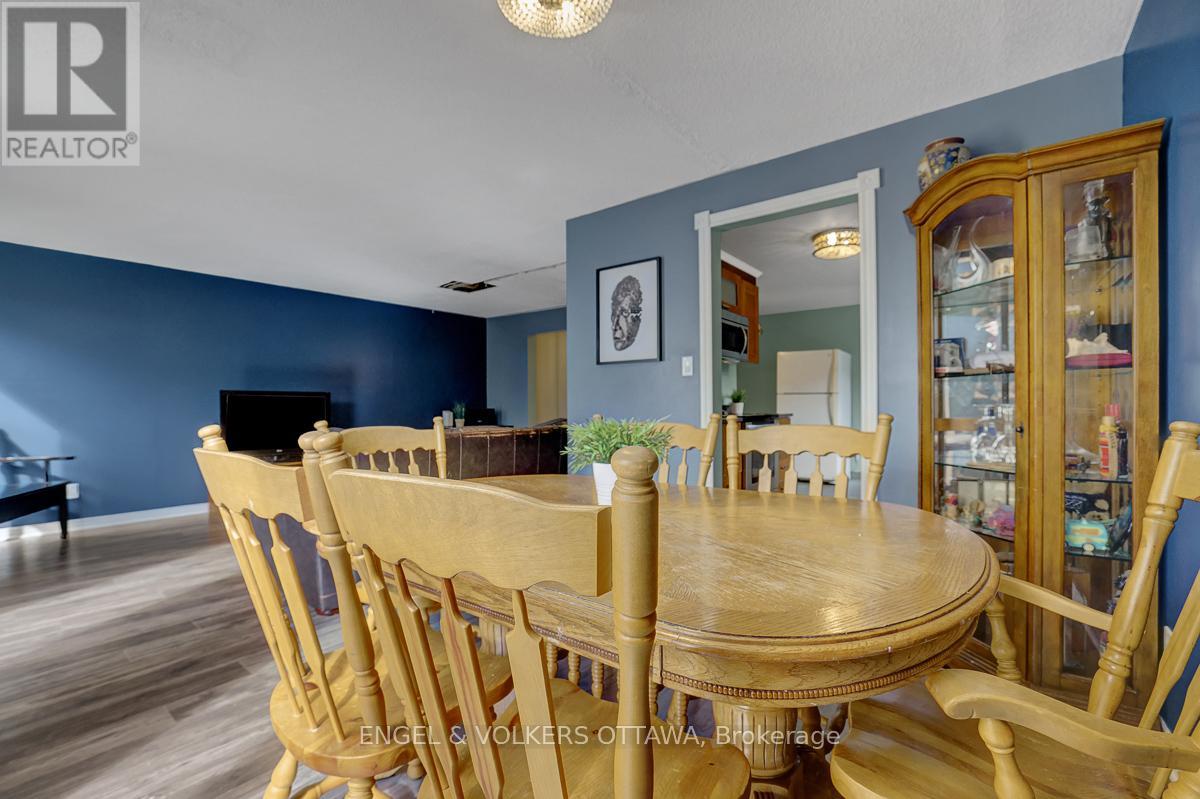 3 Bed, 3 Bath House for Sale in Ottawa – 1844 PRESTWICK DRIVE, Ottawa – MLS# X13467838 - Image 14