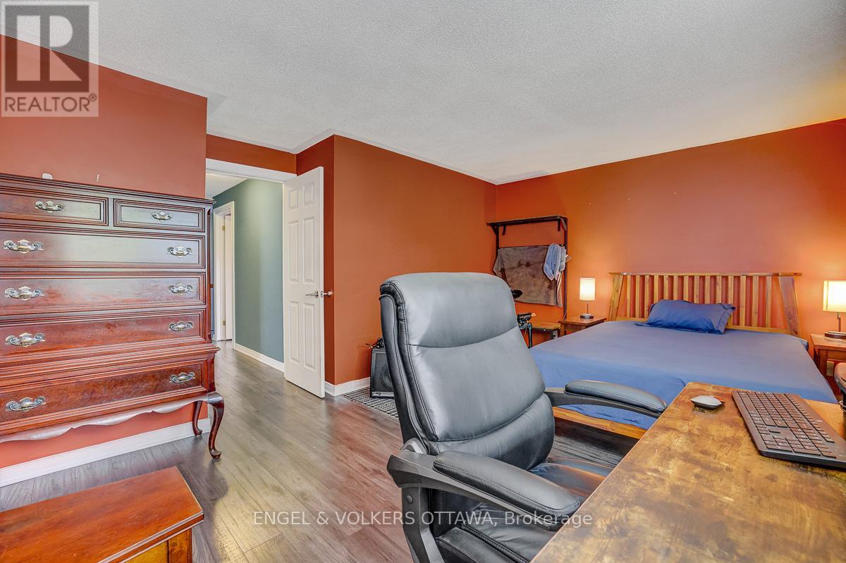 3 Bed, 3 Bath House for Sale in Ottawa – 1844 PRESTWICK DRIVE, Ottawa – MLS# X13467838 - Image 26