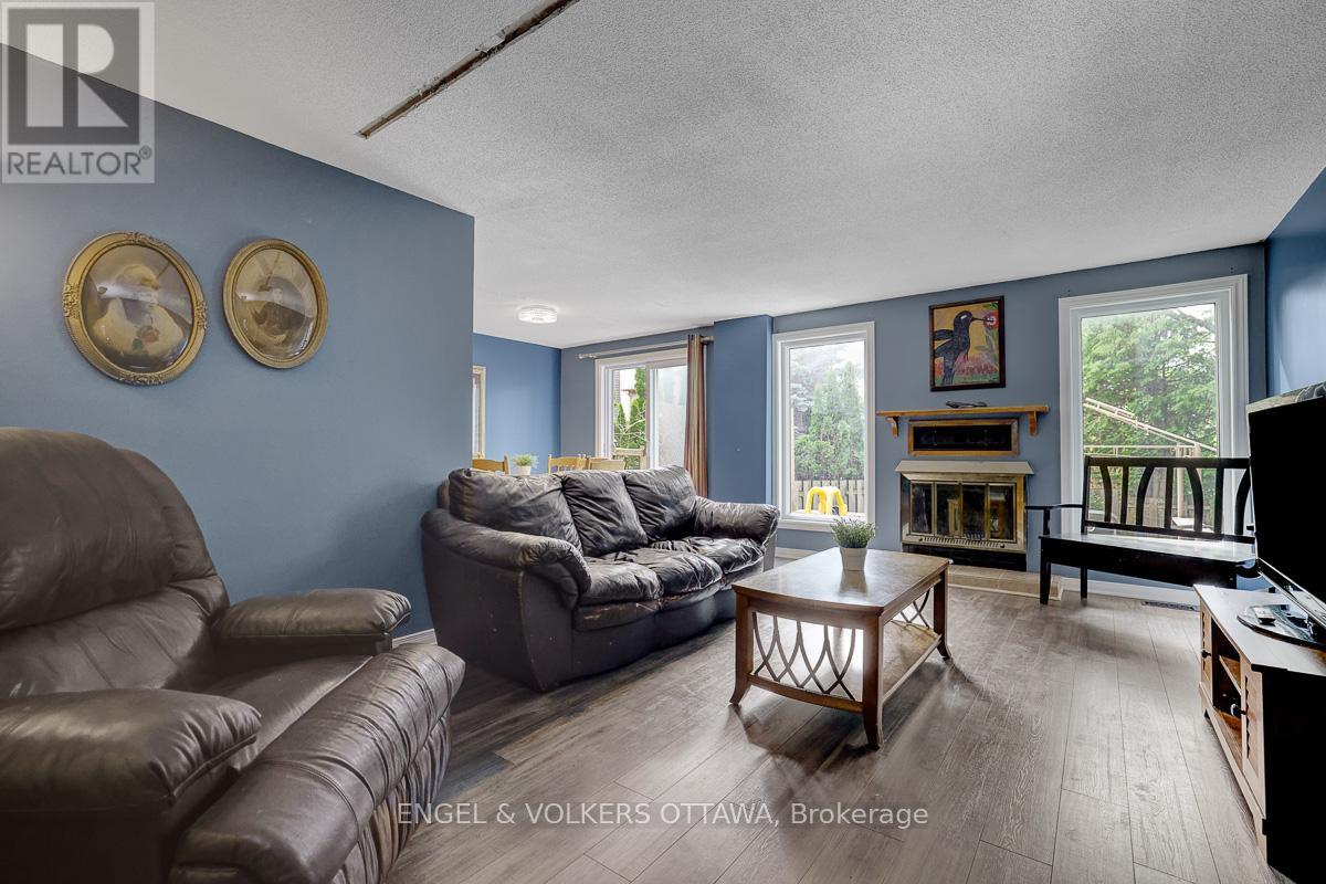 3 Bed, 3 Bath House for Sale in Ottawa – 1844 PRESTWICK DRIVE, Ottawa – MLS# X13467838 - Image 8