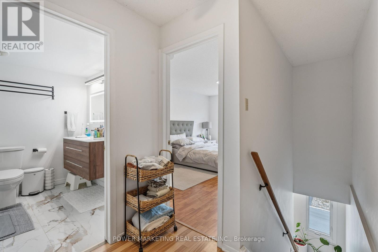 2 Bed, 2 Bath House for Sale in Ottawa – 160 RUSHFORD PRIVATE, Ottawa – MLS# X13467938 - Image 11