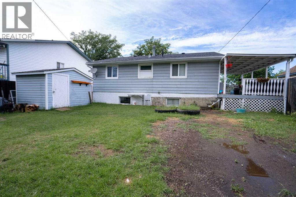 4811 53 ave - 25