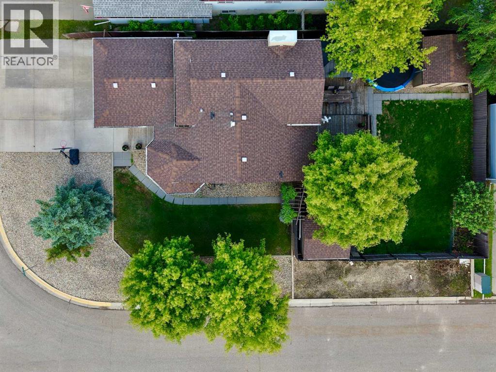 8101 103 Avenue - photo 3