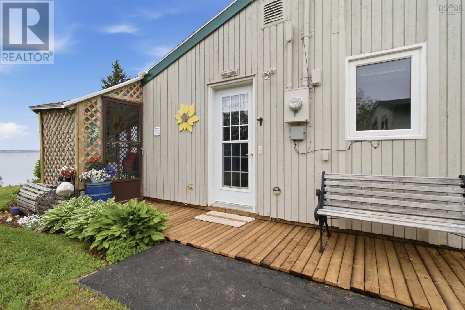 199 Pugwash Point Road - 38