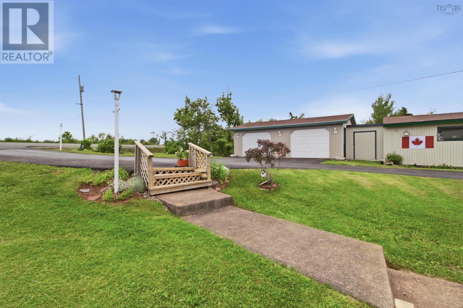 199 Pugwash Point Road - 41
