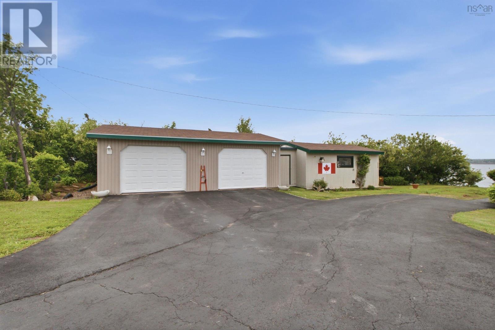 199 Pugwash Point Road - 42