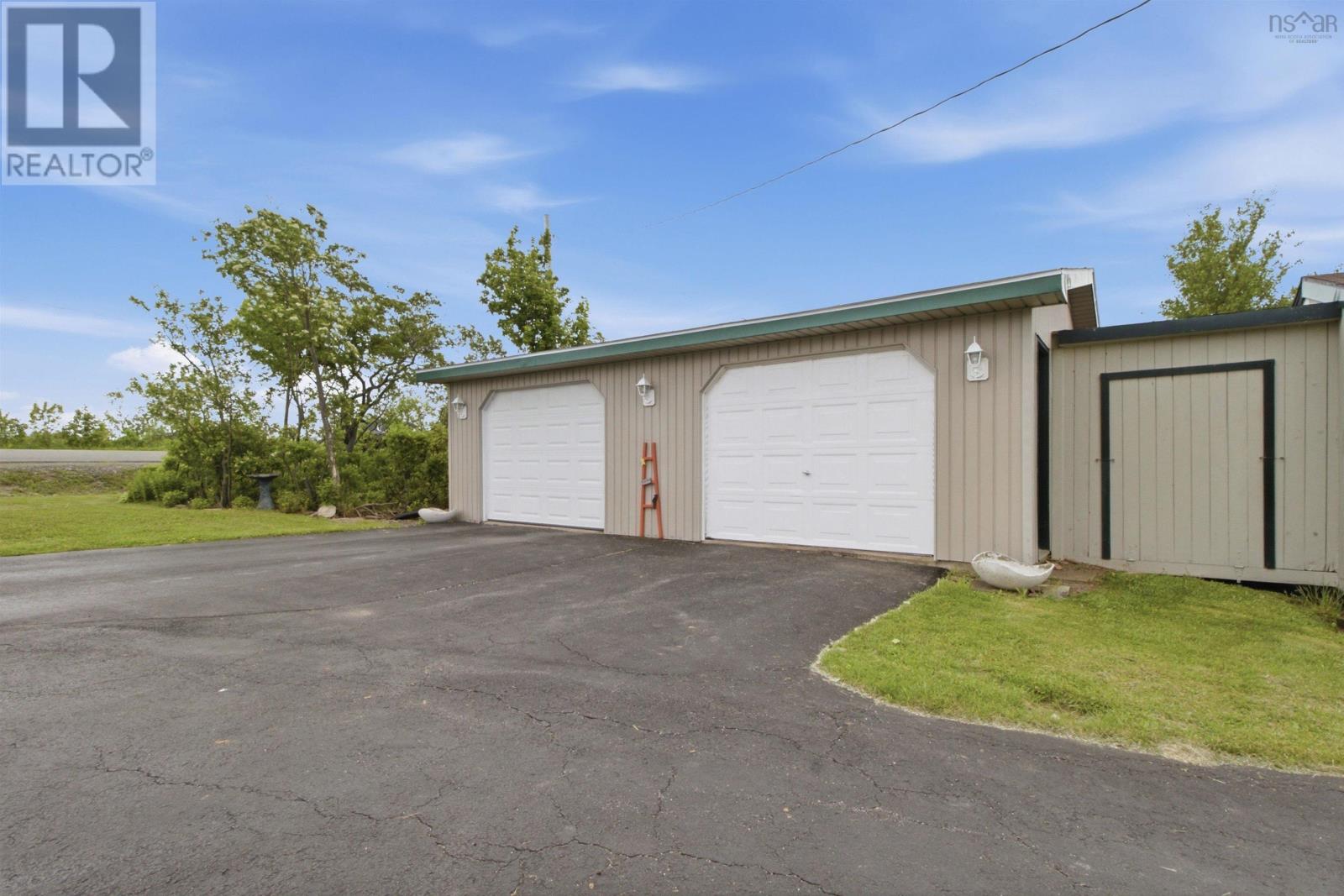 199 Pugwash Point Road - 43
