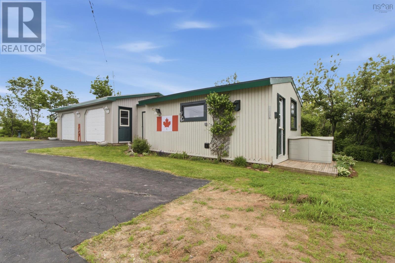199 Pugwash Point Road - 44