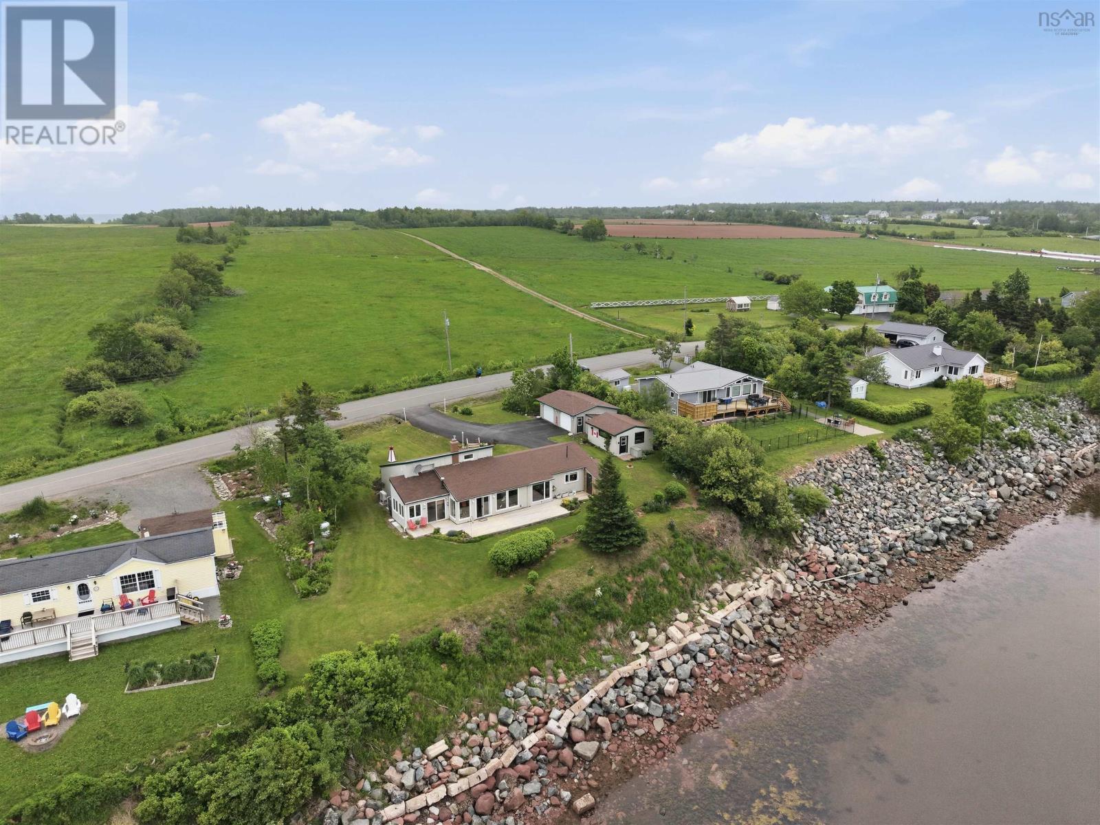 199 Pugwash Point Road - 50