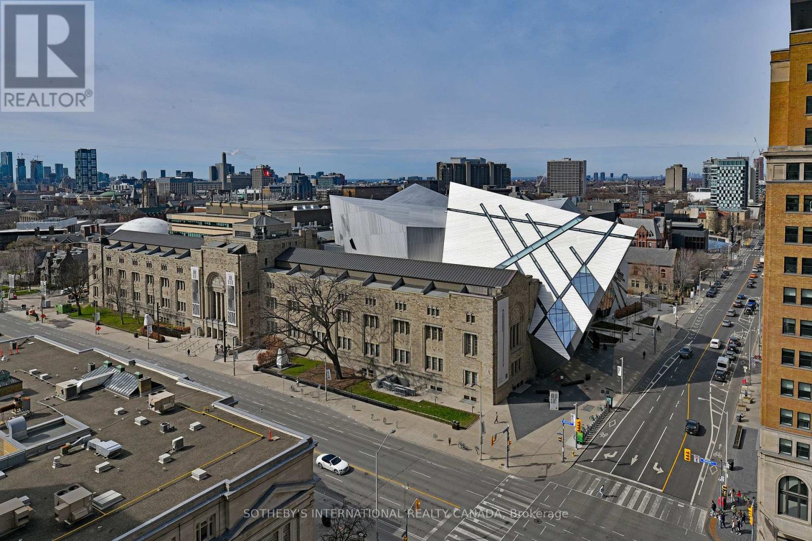 #2202 175 CUMBERLAND STREET - 24