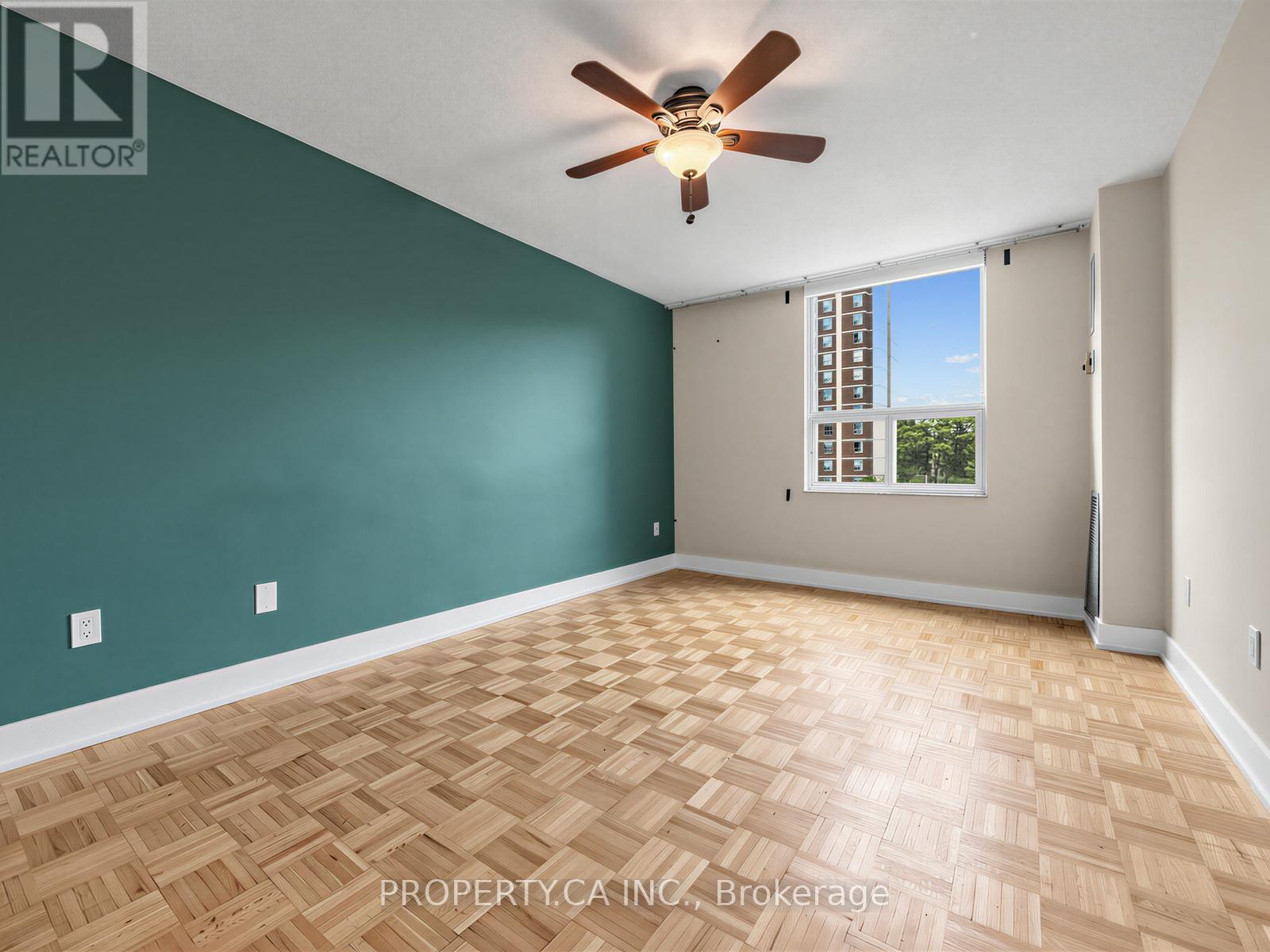 #708 10 EDGECLIFF GOLFWAY - 20