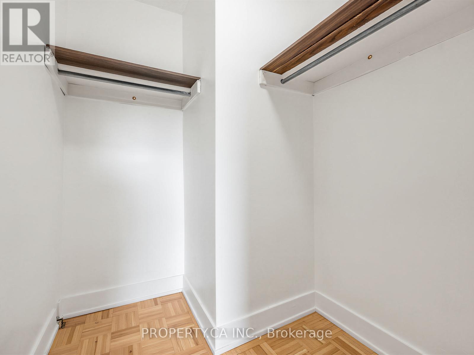 #708 10 EDGECLIFF GOLFWAY - 23