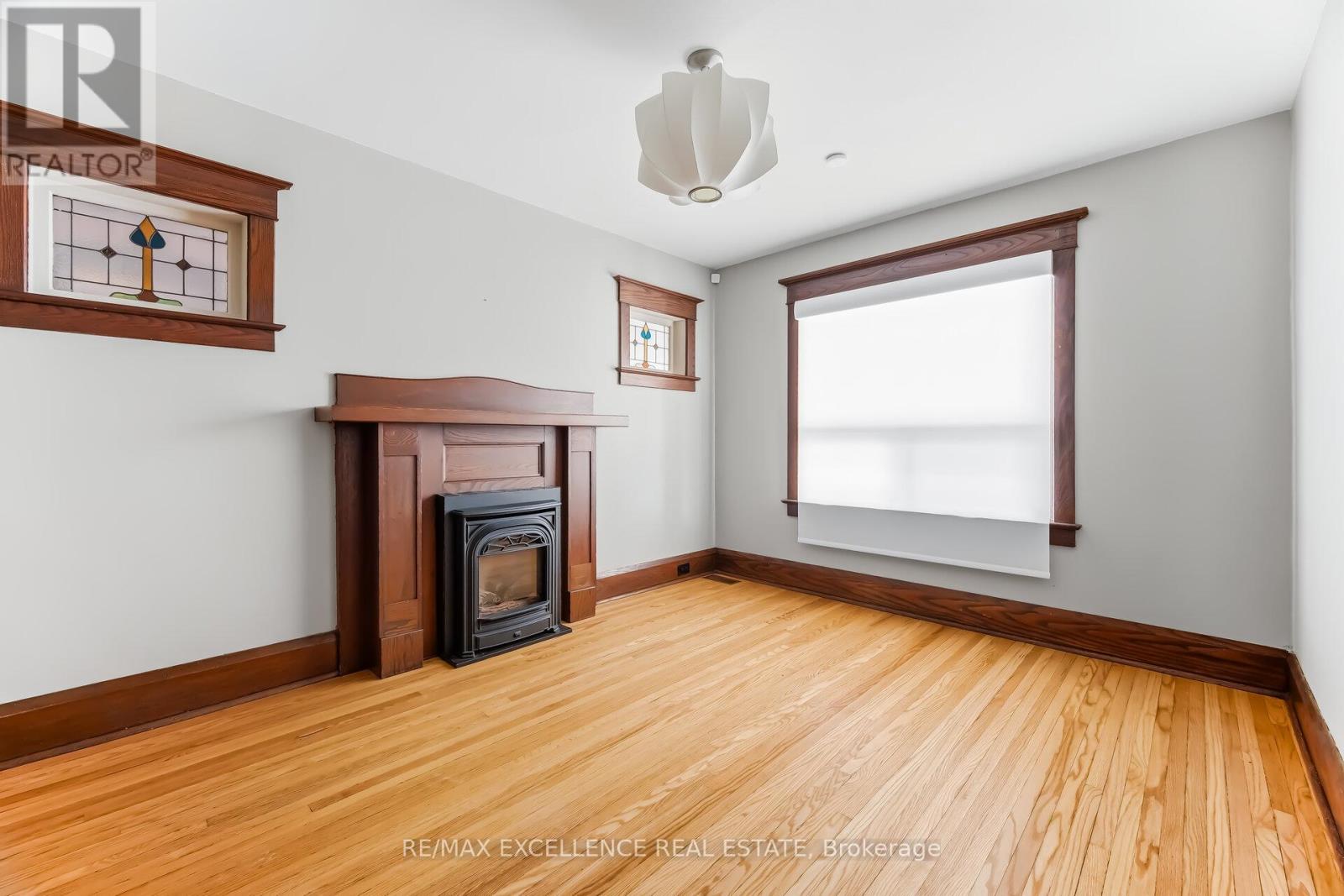 7 ARUNDEL AVENUE - 11