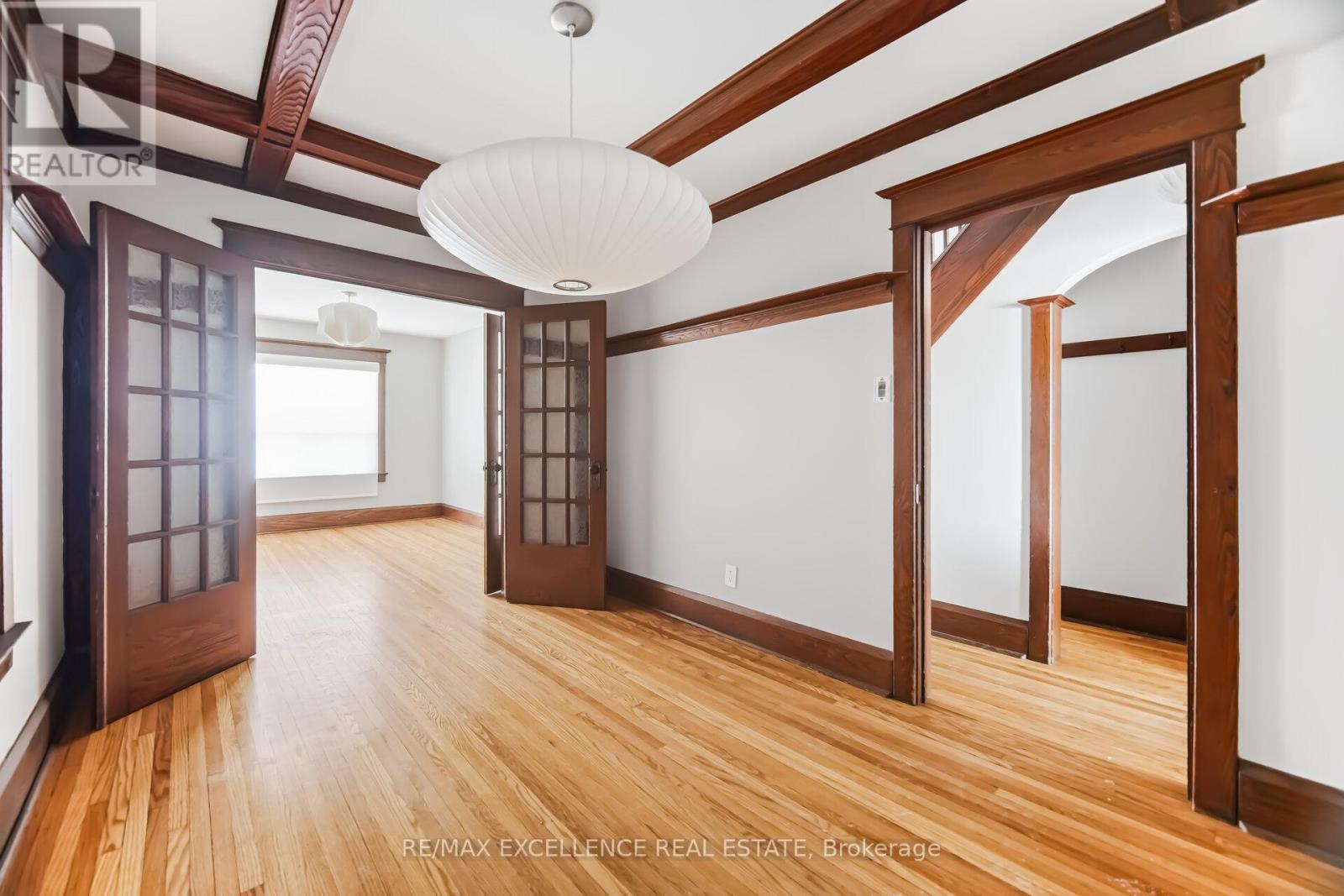 7 ARUNDEL AVENUE - 16