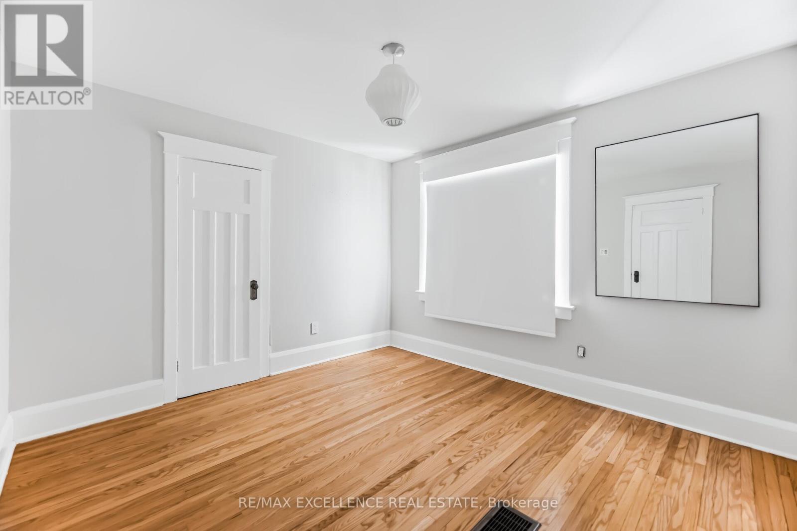 7 ARUNDEL AVENUE - 31