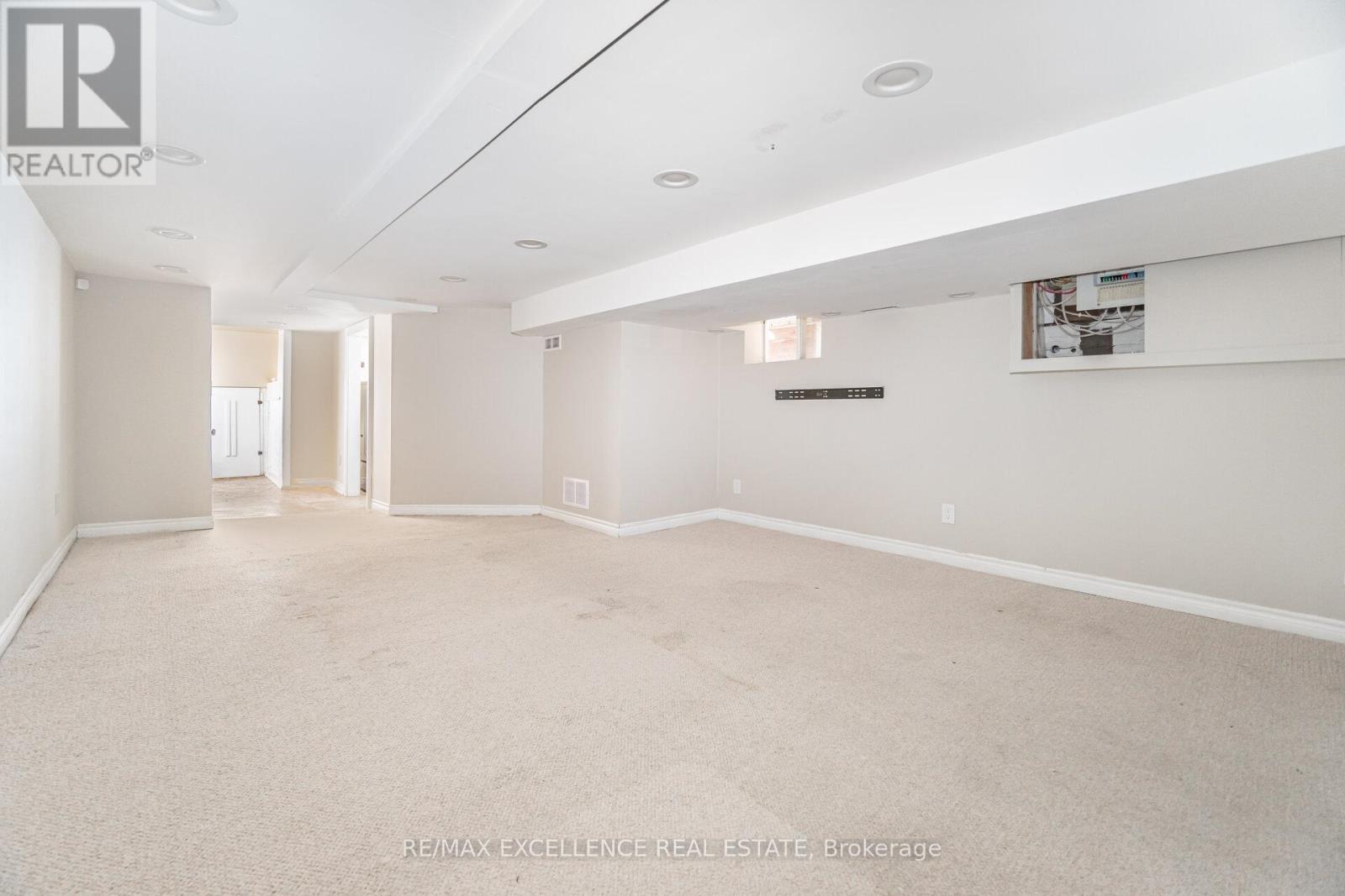7 ARUNDEL AVENUE - 39