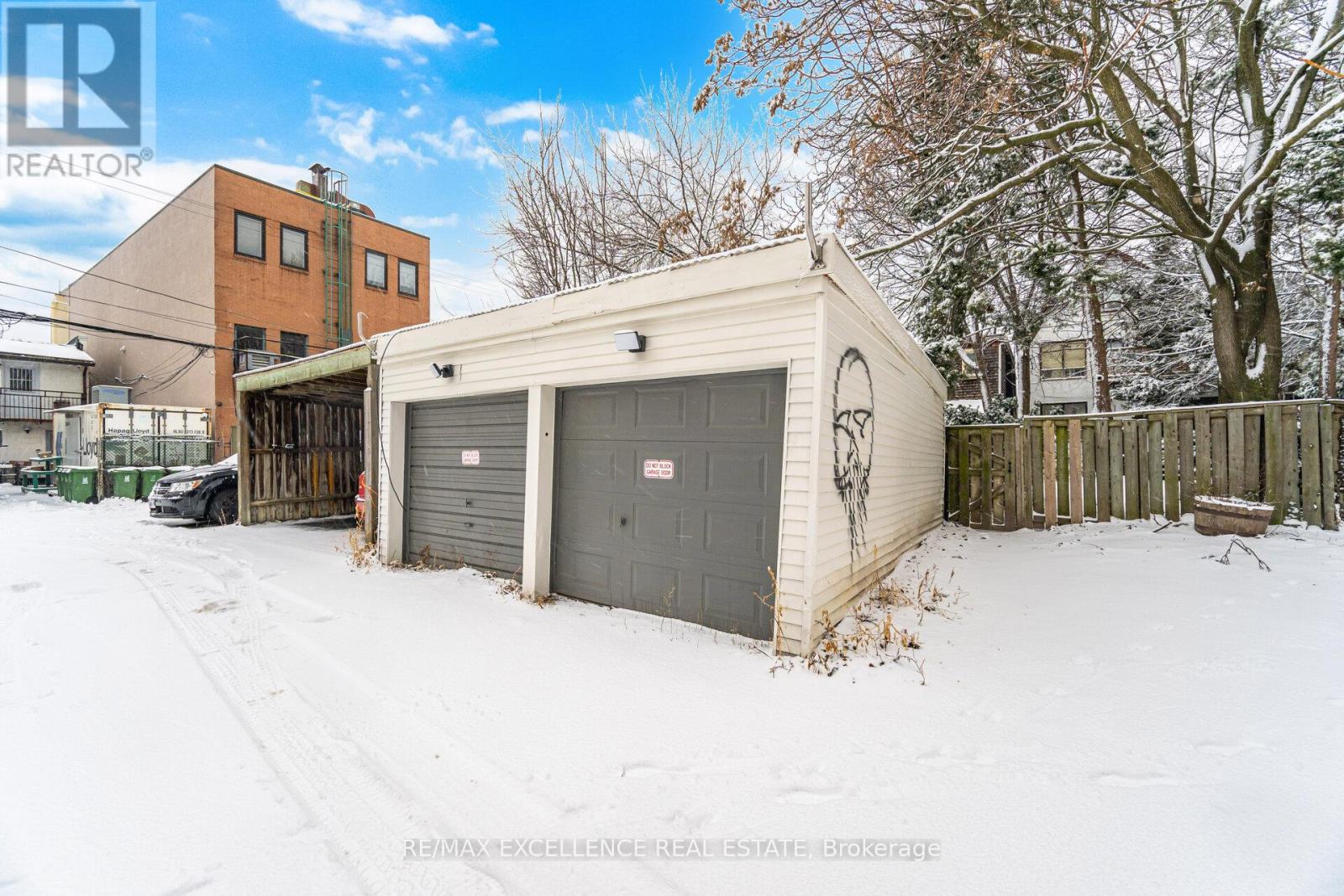 7 ARUNDEL AVENUE - 45