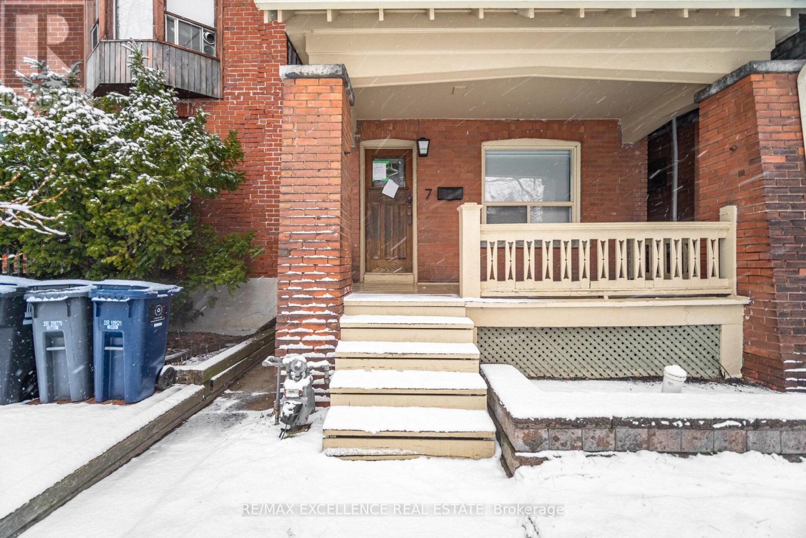 7 ARUNDEL AVENUE - 6