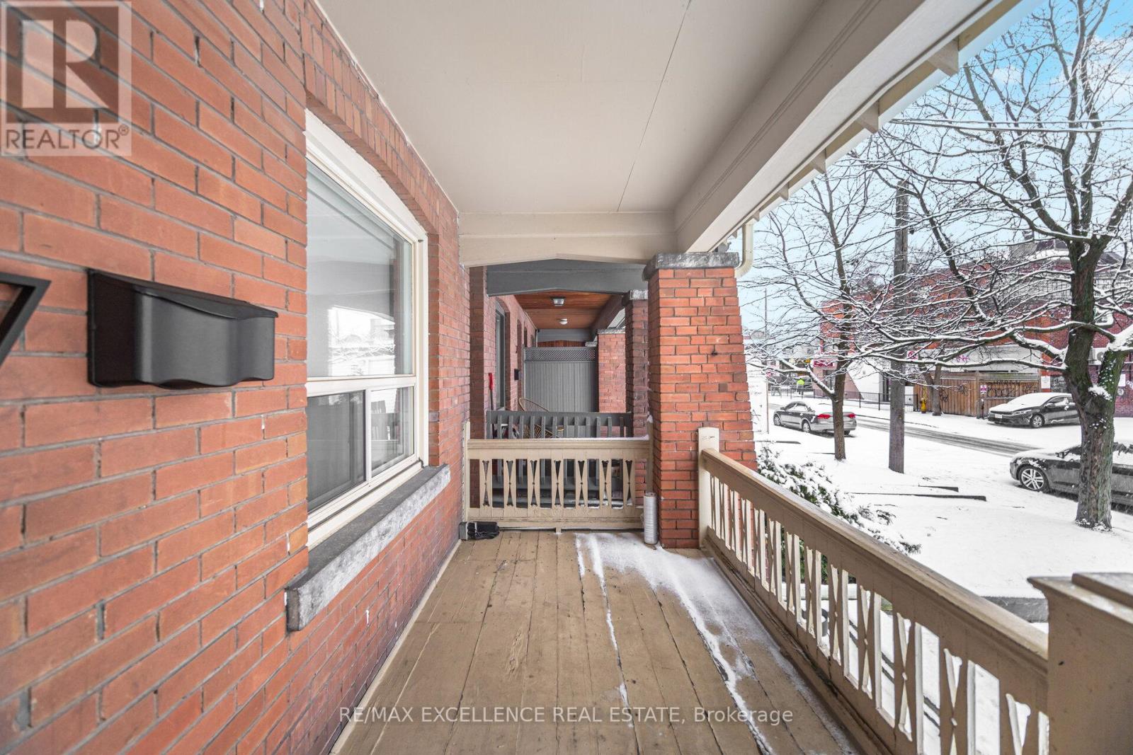 7 ARUNDEL AVENUE - 7