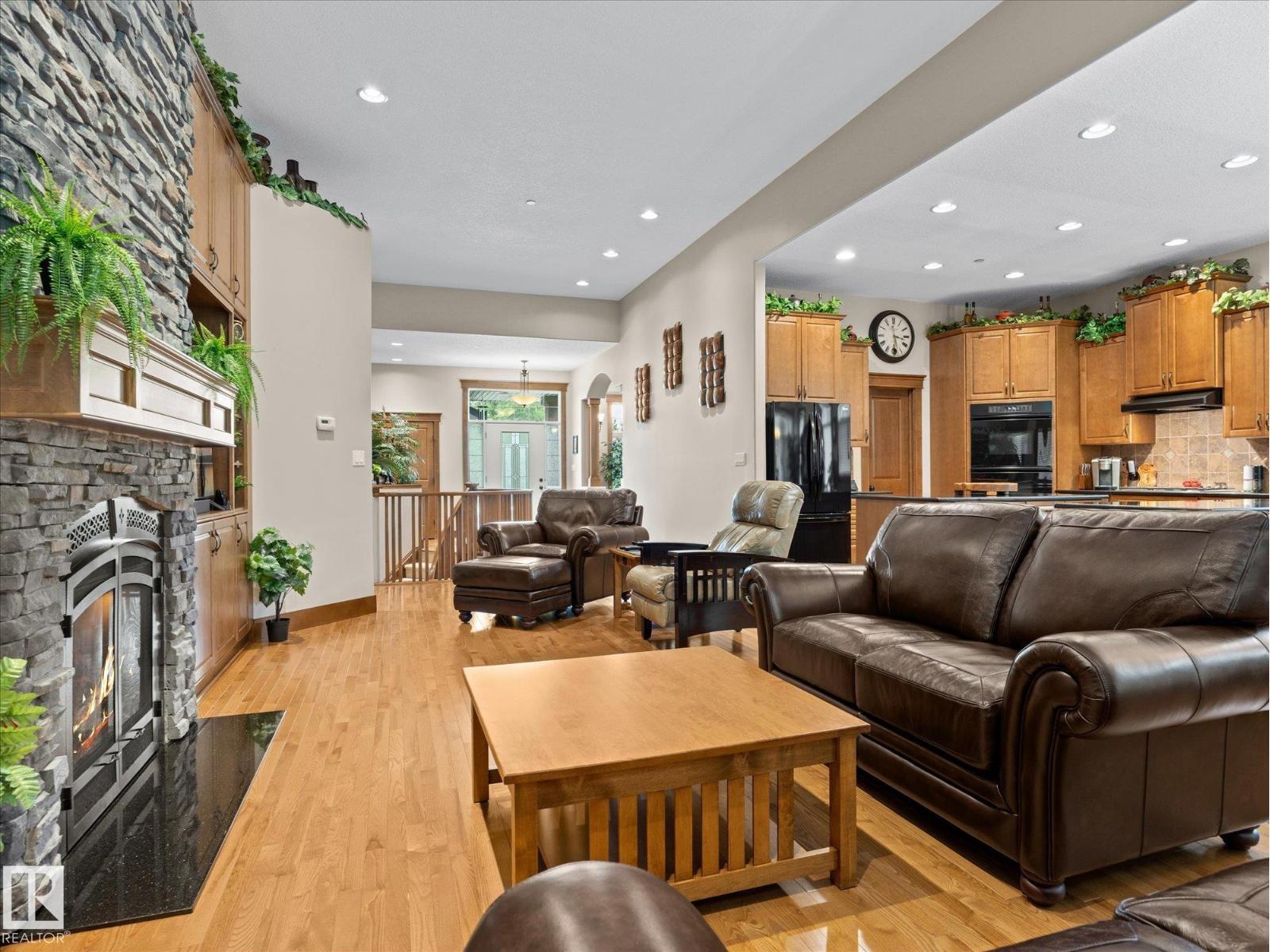 #26 51025 RGE ROAD 222 - 16