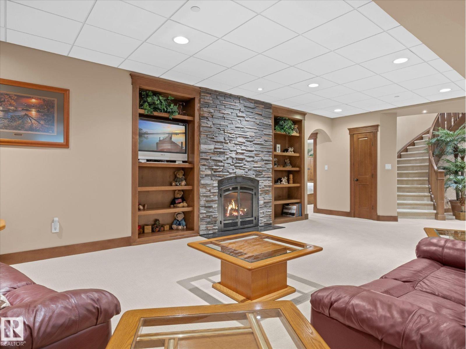 #26 51025 RGE ROAD 222 - 34