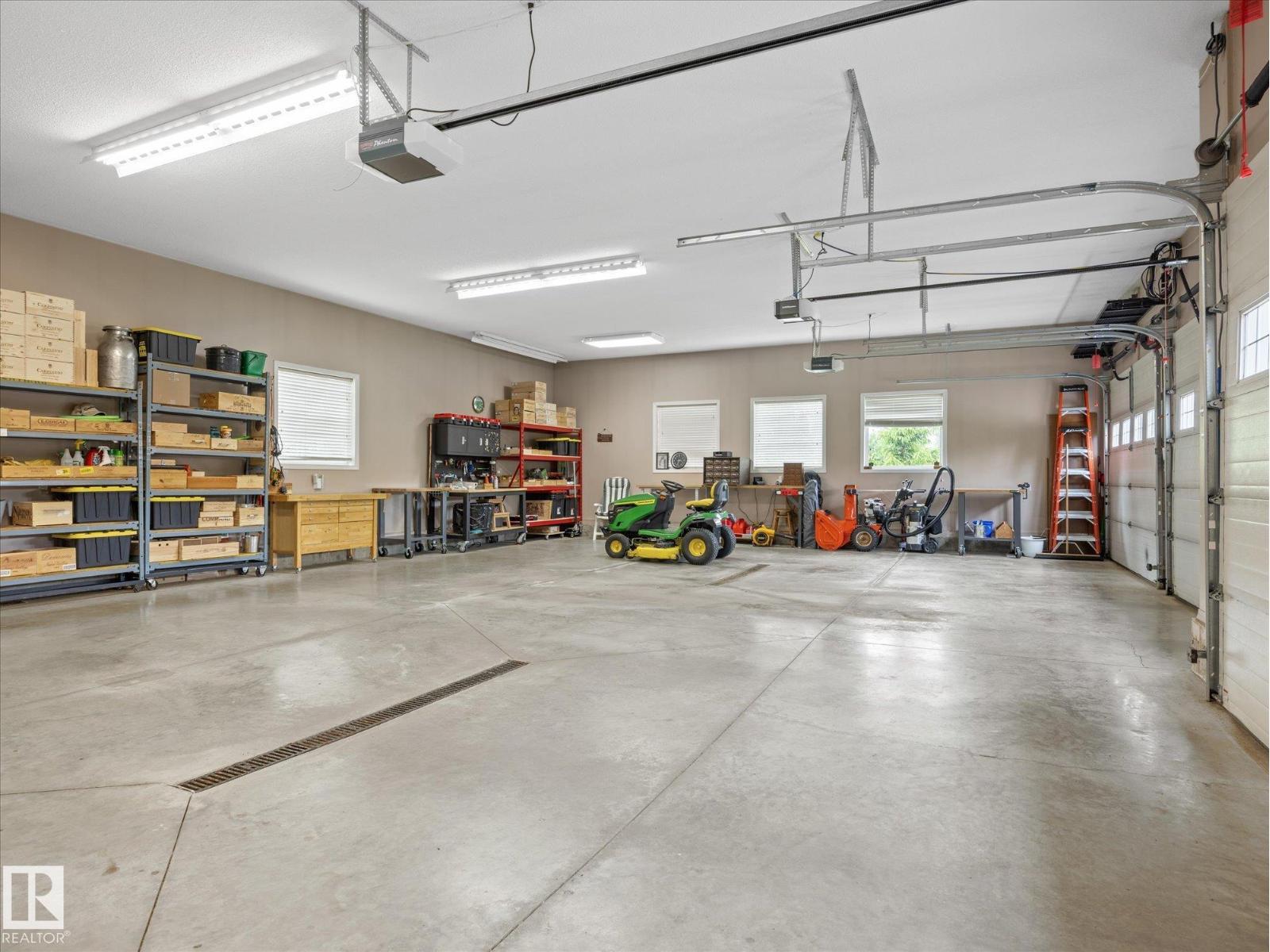 #26 51025 RGE ROAD 222 - 27