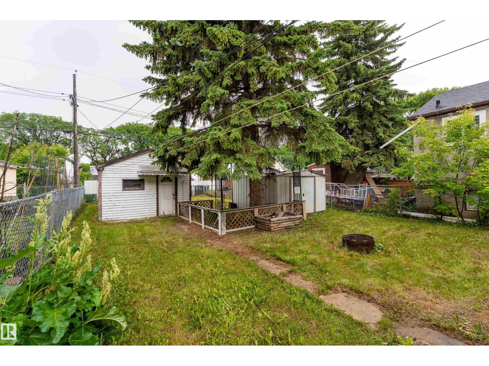 11406 89 ST NW - 25
