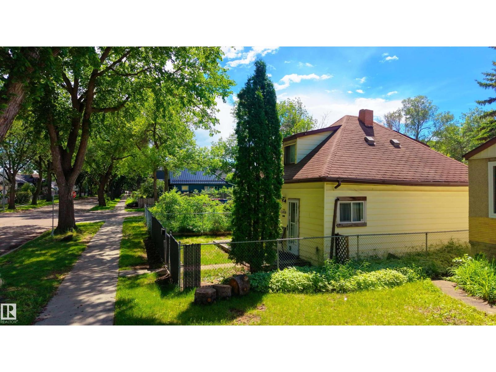 11406 89 ST NW - 32