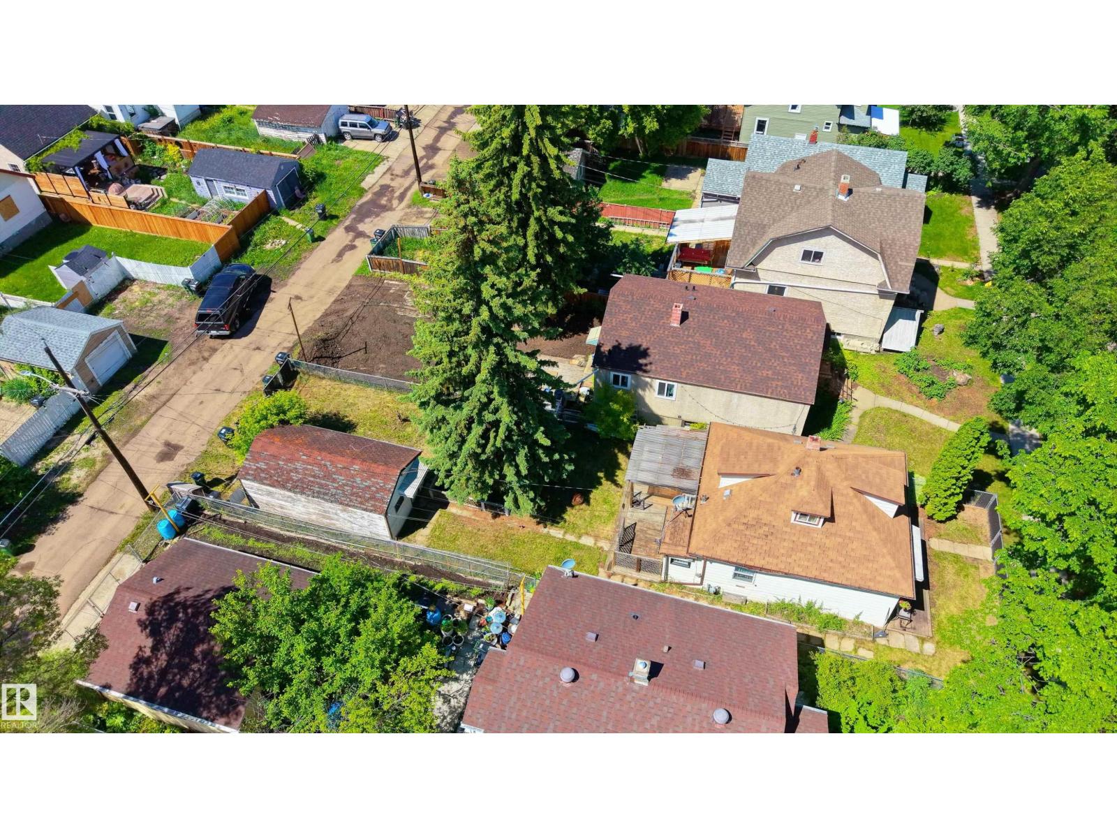 11406 89 ST NW - 34