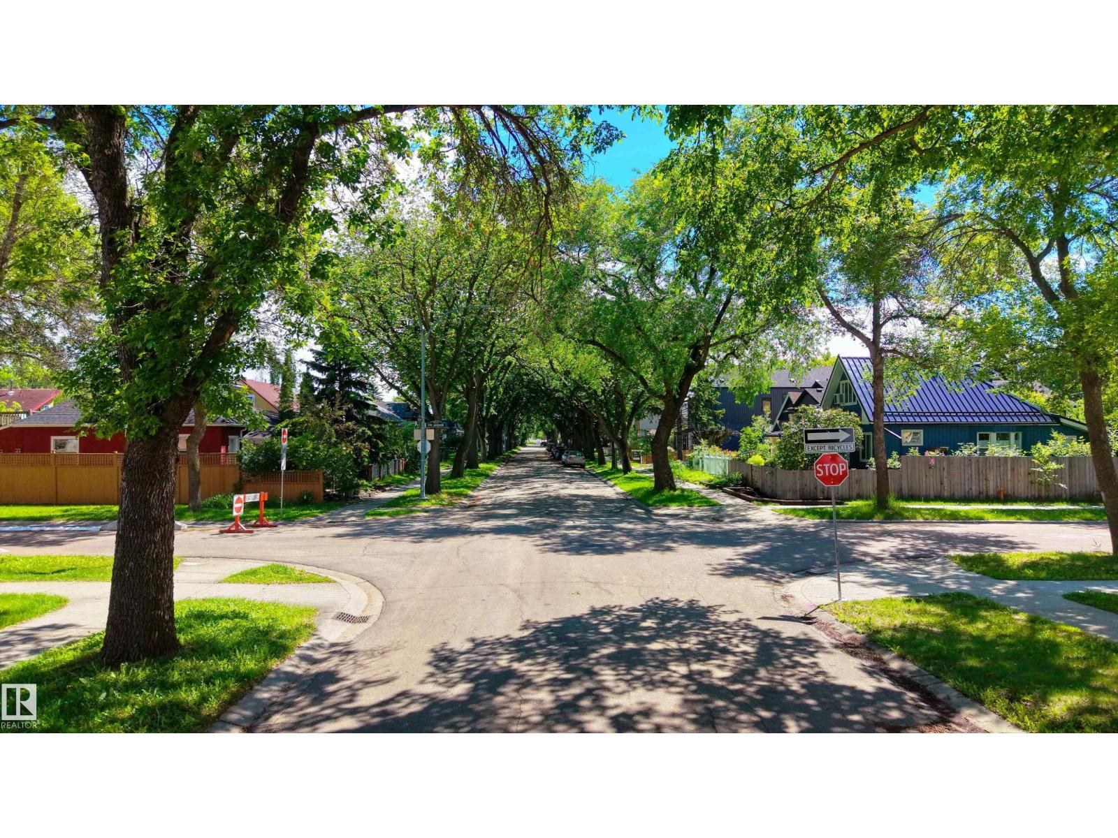 11406 89 ST NW - 39
