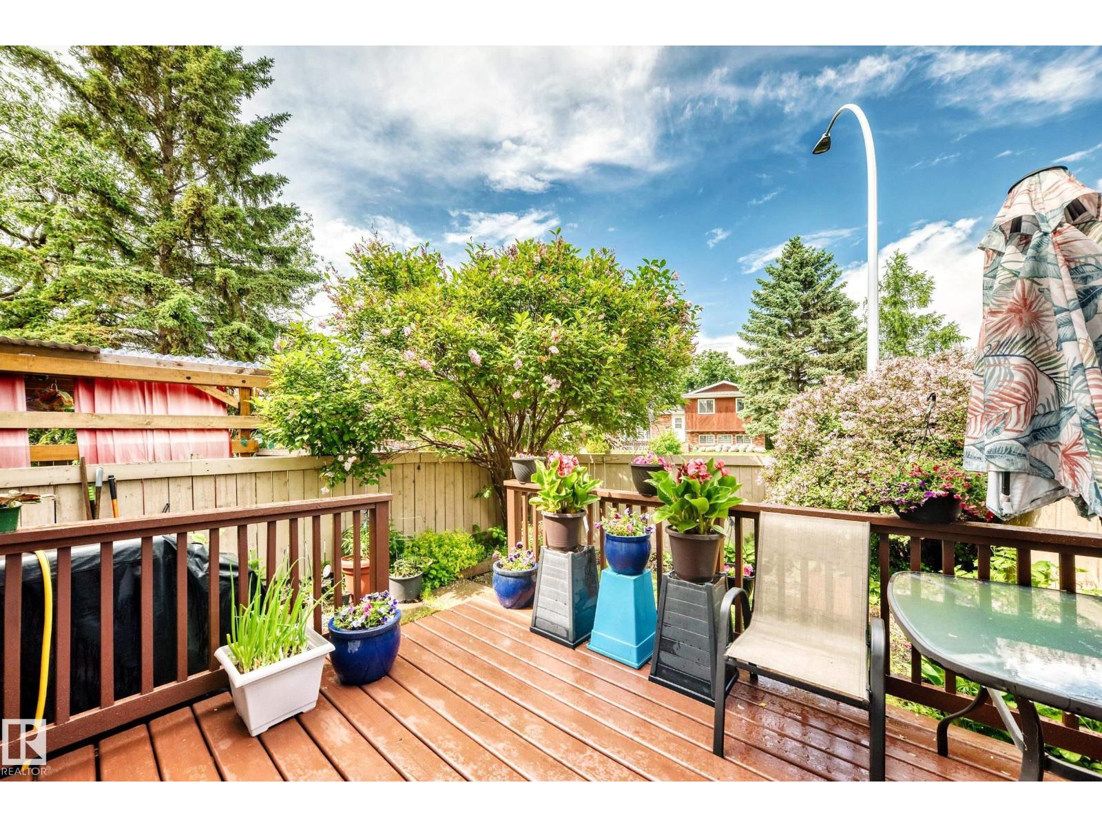 102 ROYAL TC NW - 17