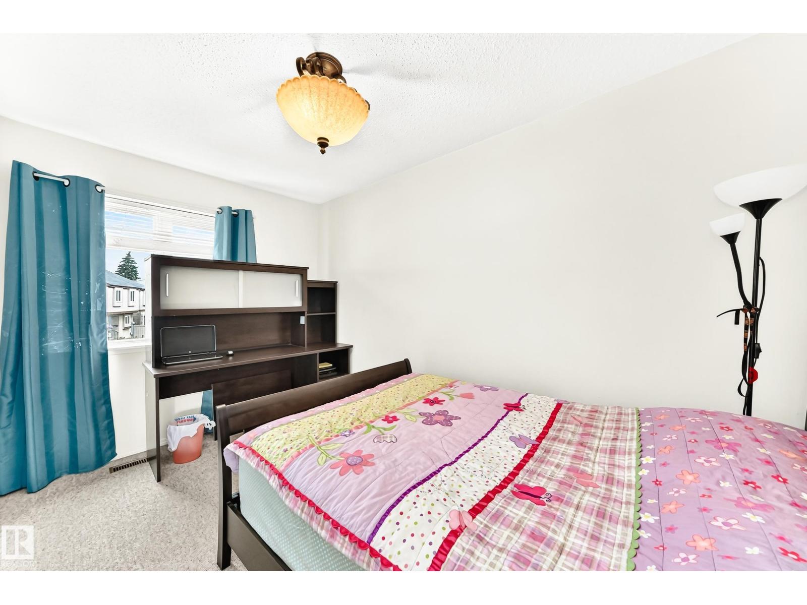 102 ROYAL TC NW - 24