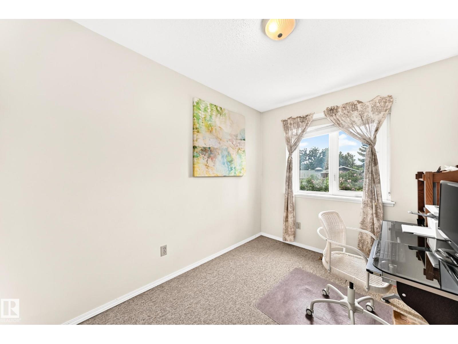 102 ROYAL TC NW - 26