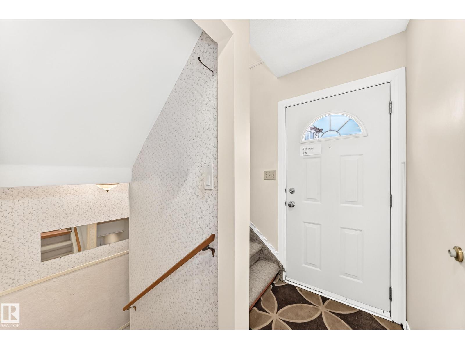 102 ROYAL TC NW - 28