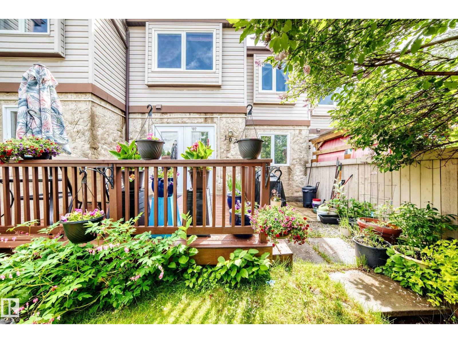 102 ROYAL TC NW - 33