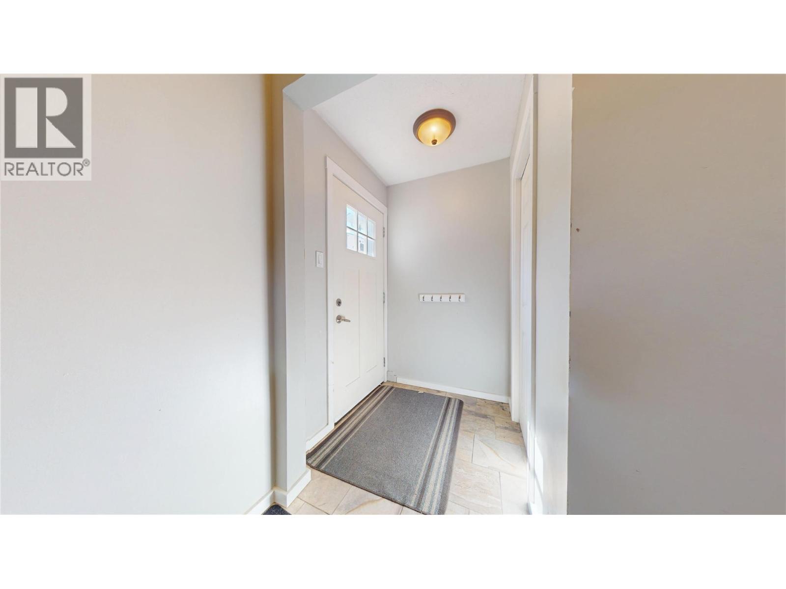 1004 17TH Avenue S - 5