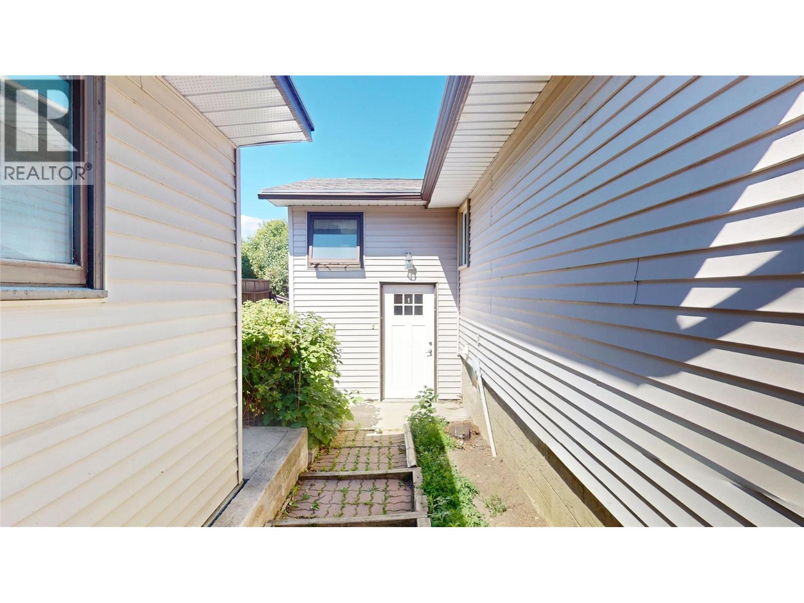 1004 17TH Avenue S - Image 4