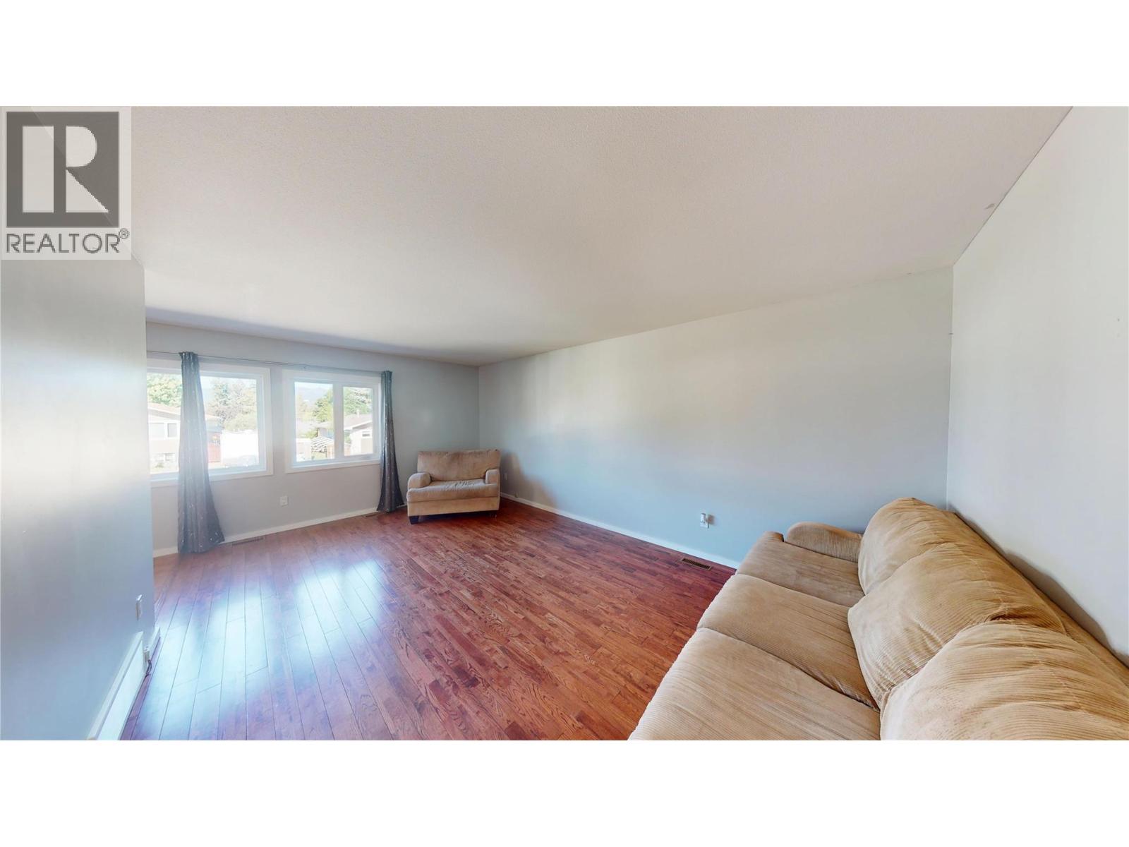 1004 17TH Avenue S - 7