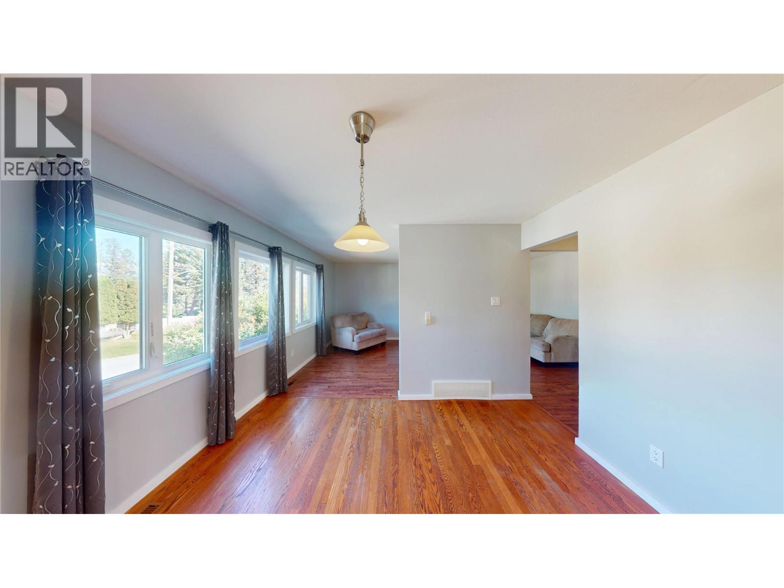 1004 17TH Avenue S - 11