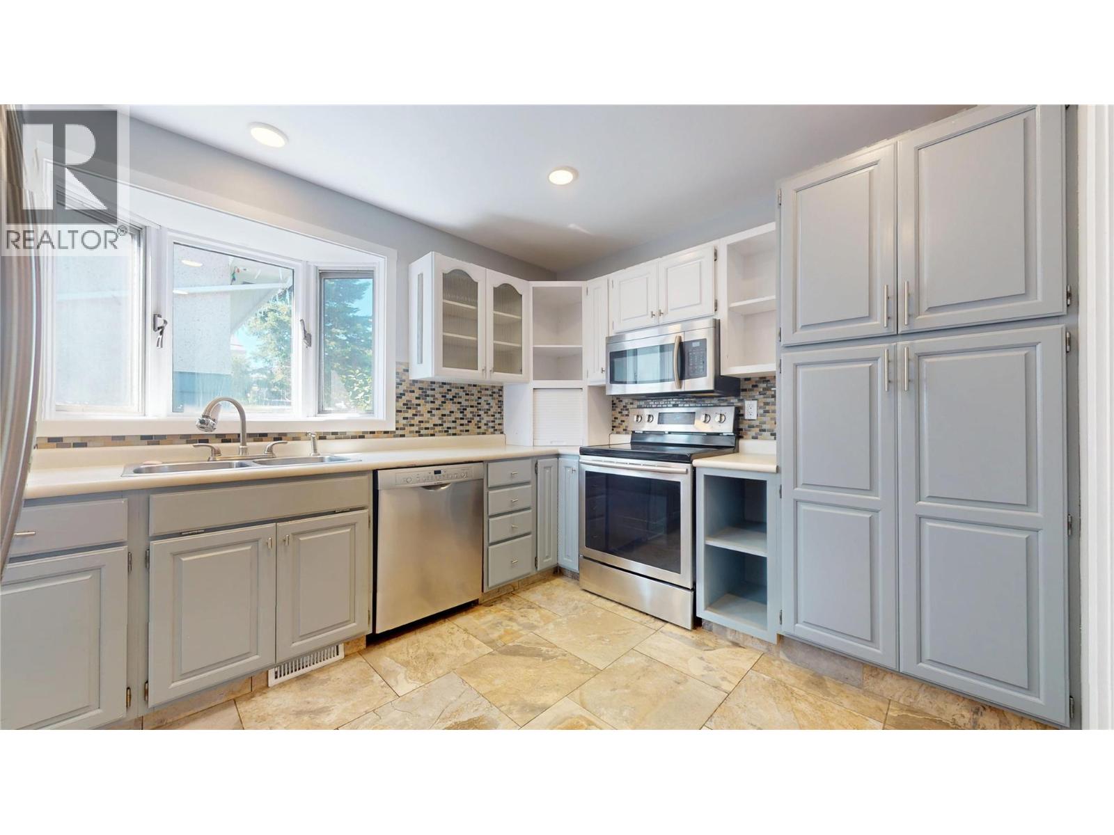1004 17TH Avenue S - 14