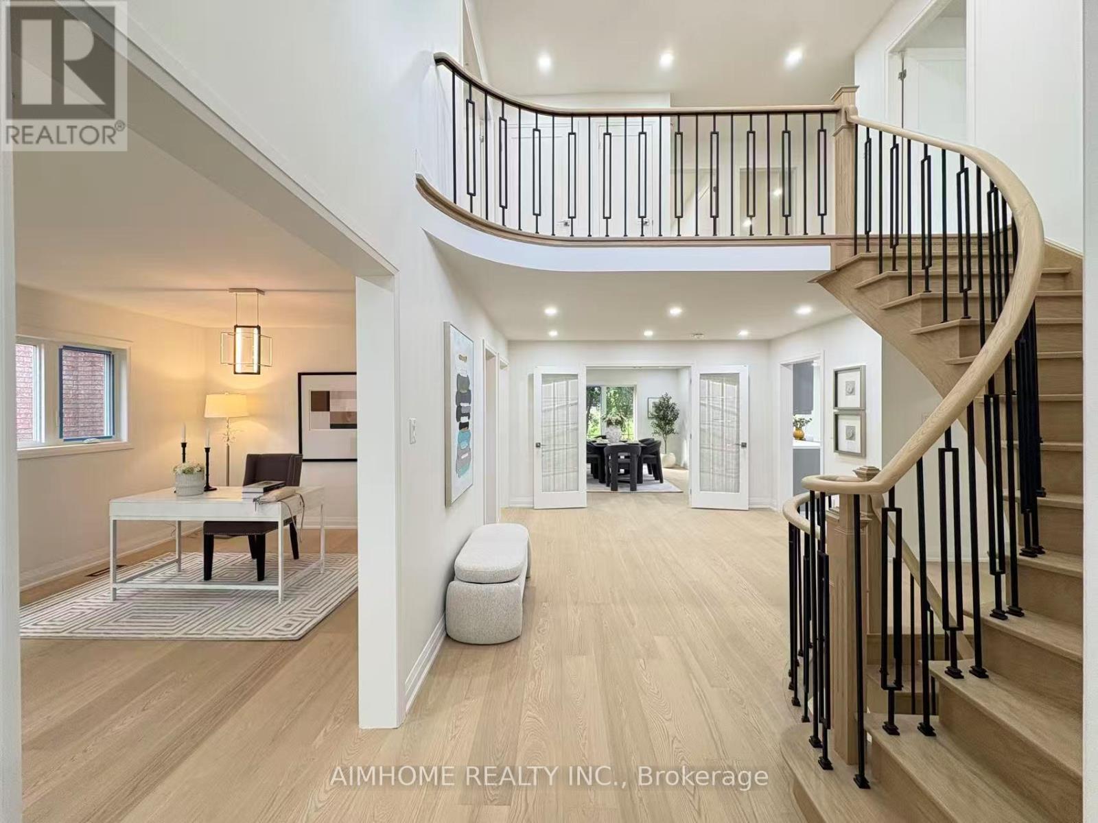 108 BERWICK CRESCENT - 11