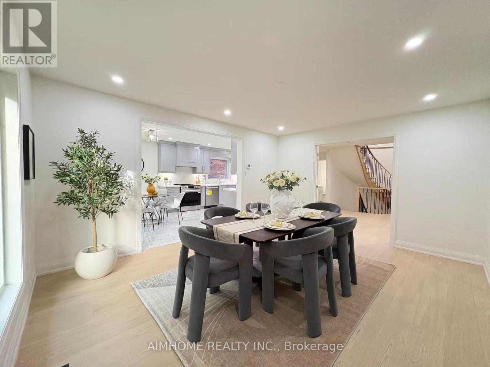 108 BERWICK CRESCENT - 15