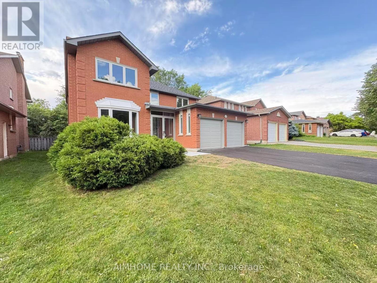 108 BERWICK CRESCENT - 2
