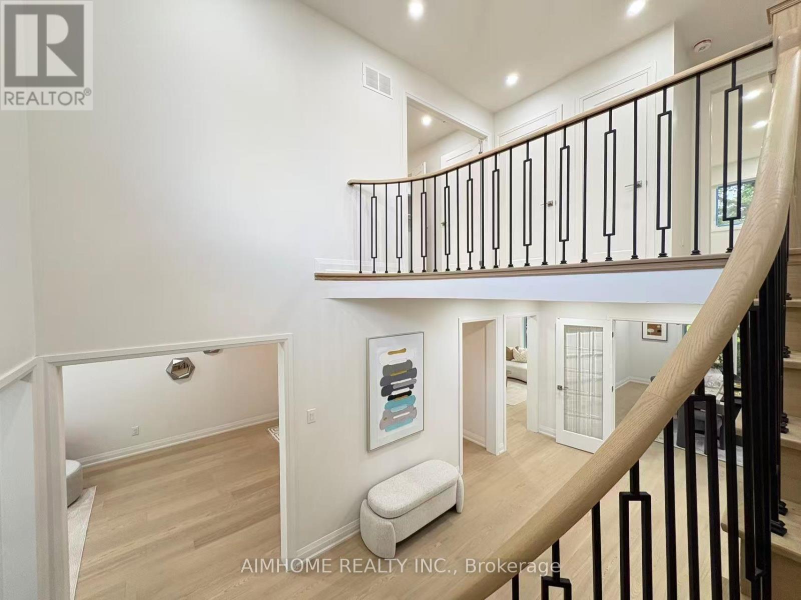 108 BERWICK CRESCENT - 22