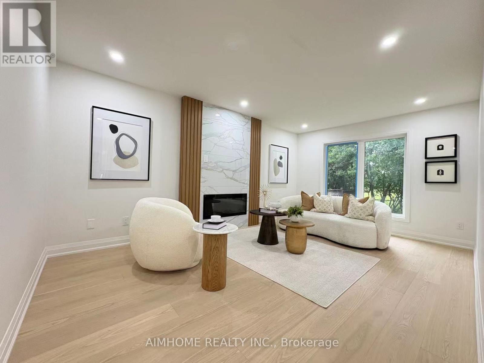 108 BERWICK CRESCENT - 4