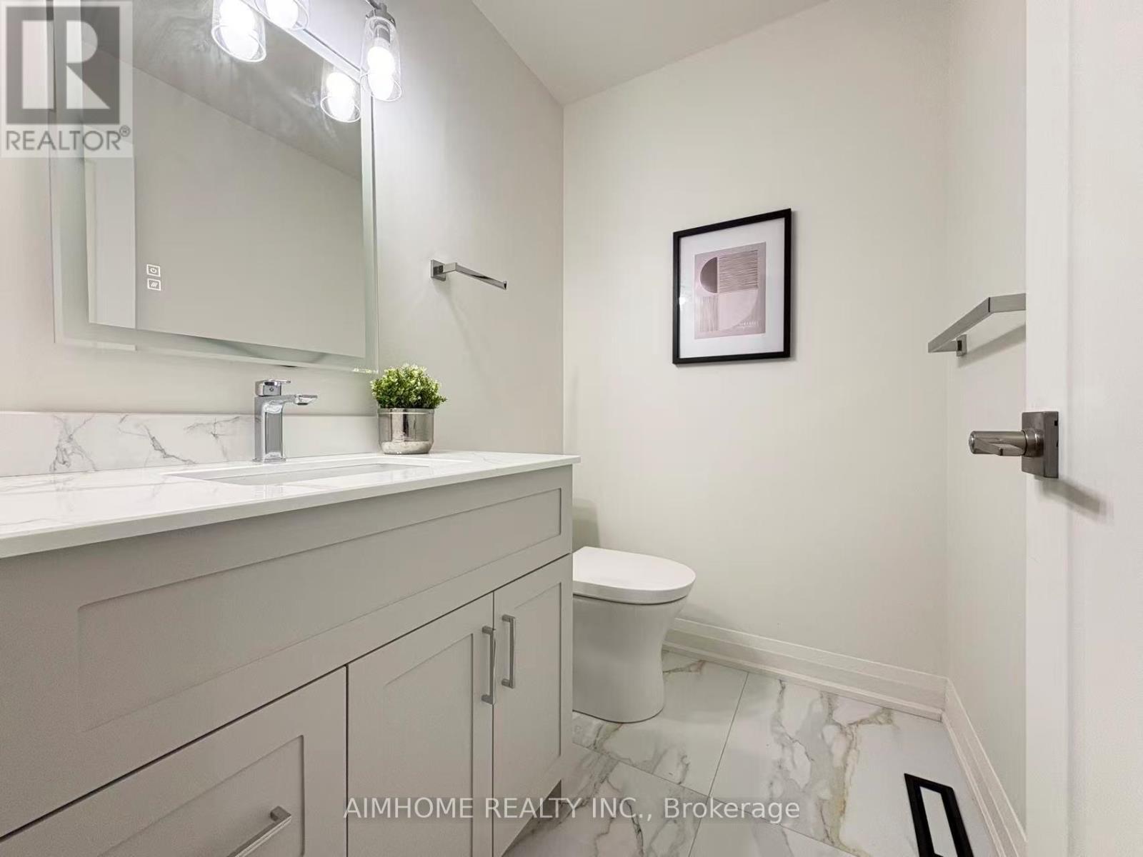 108 BERWICK CRESCENT - 42