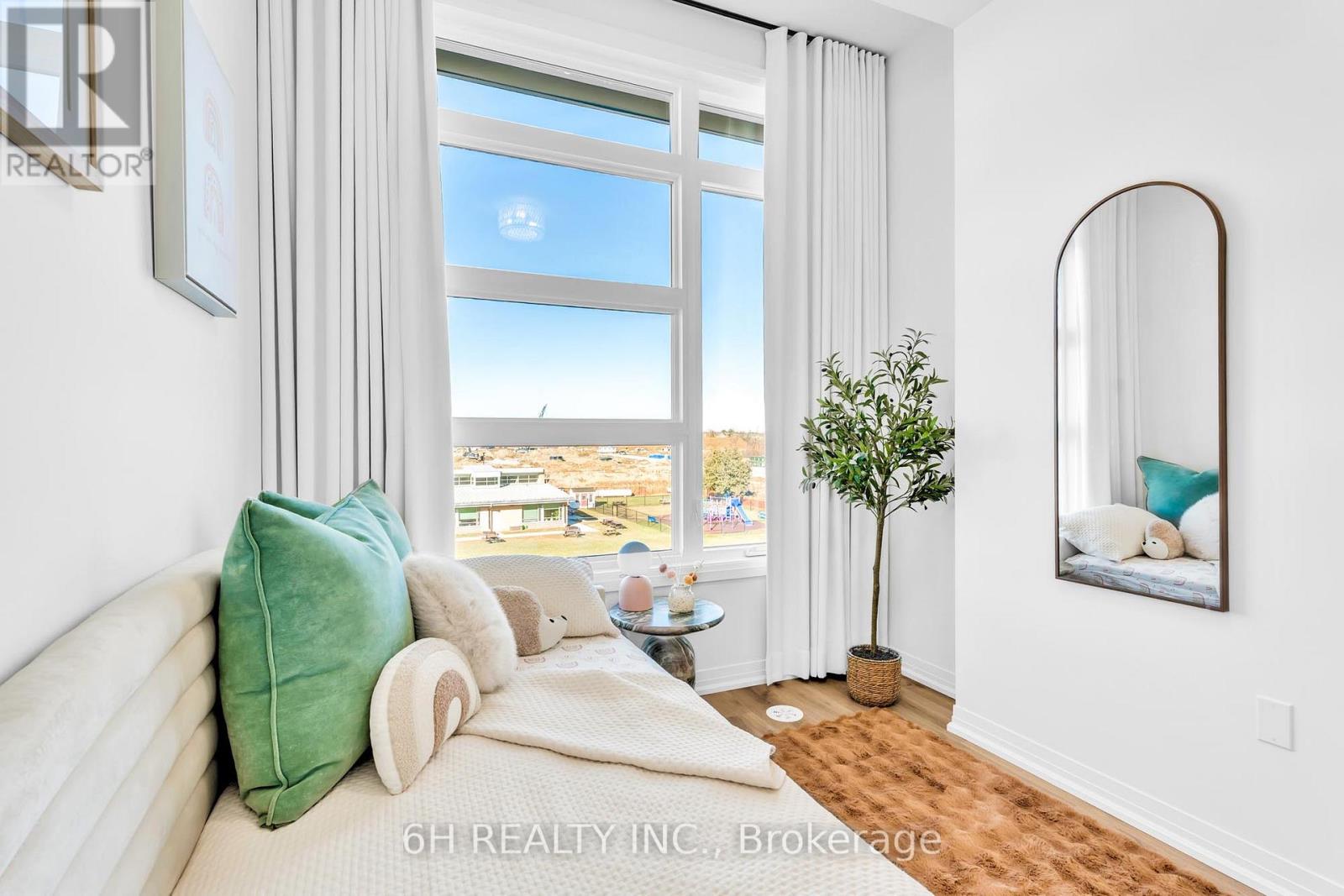 #LOT 24 10 HAROLD WILSON LANE - 38