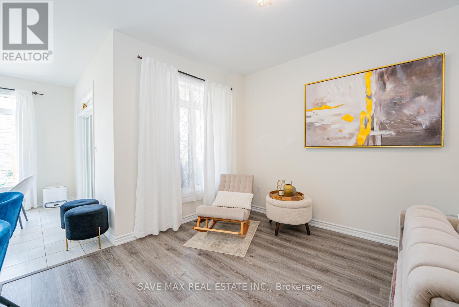 125 JONKMAN BOULEVARD - 13