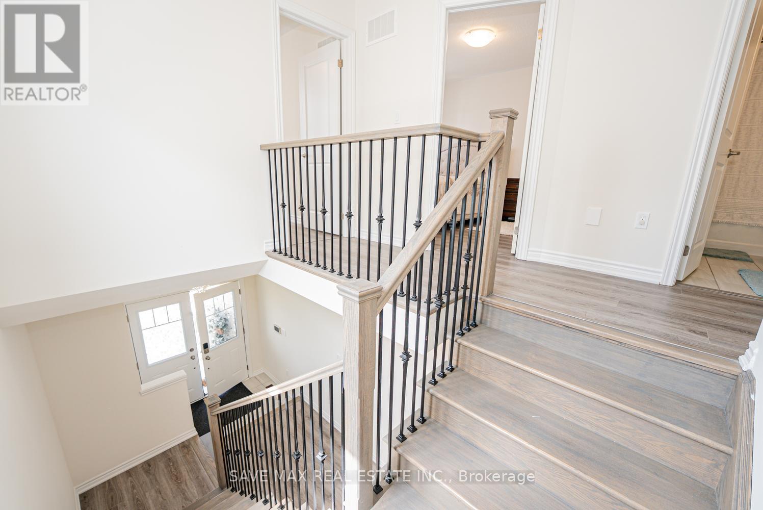 125 JONKMAN BOULEVARD - 23