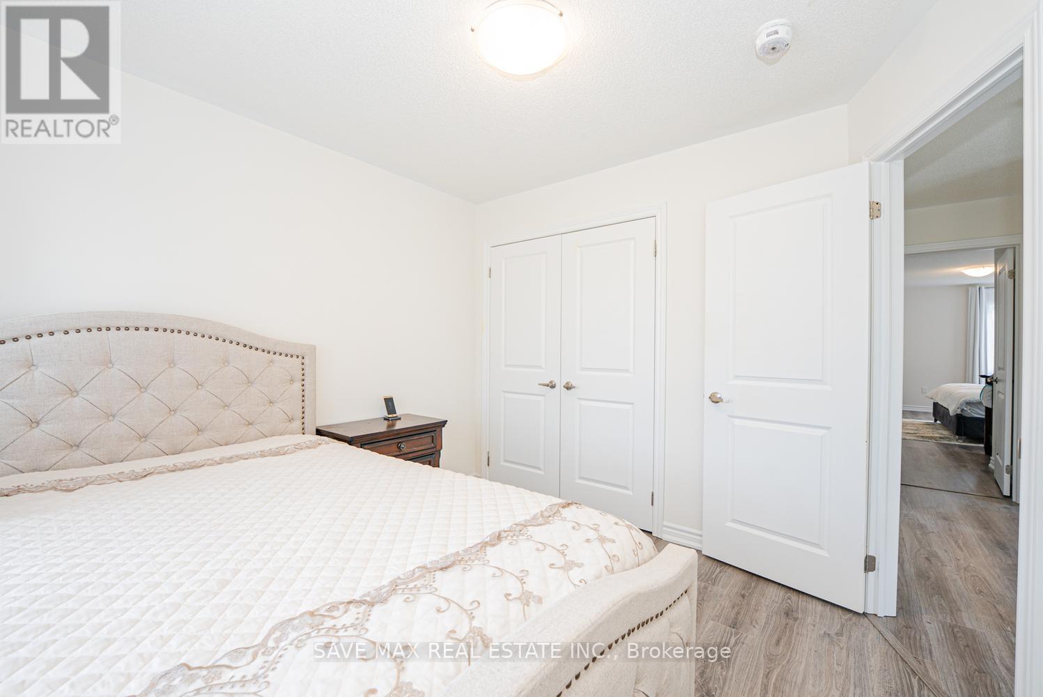 125 JONKMAN BOULEVARD - 31