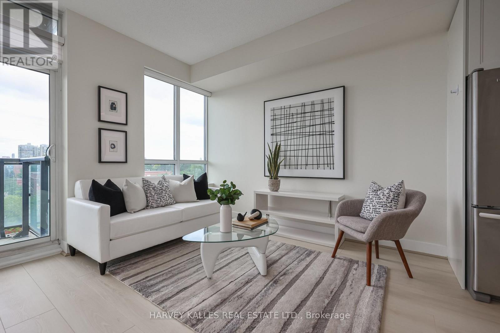 #622 7608 YONGE STREET - 7